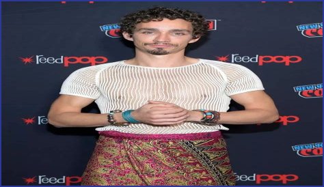Robert Sheehan: The Life Of The Talented Actor And His Journey In Love